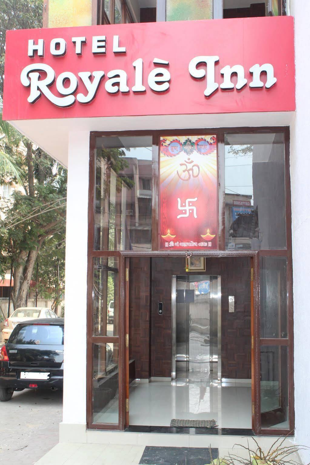 Royale Inn Vapi Exterior photo